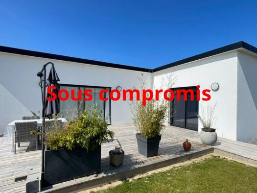 Maison à vendre 471 500 € 5 pièces 3 chambres 120 m² 559 m² de terrain Santec 29250