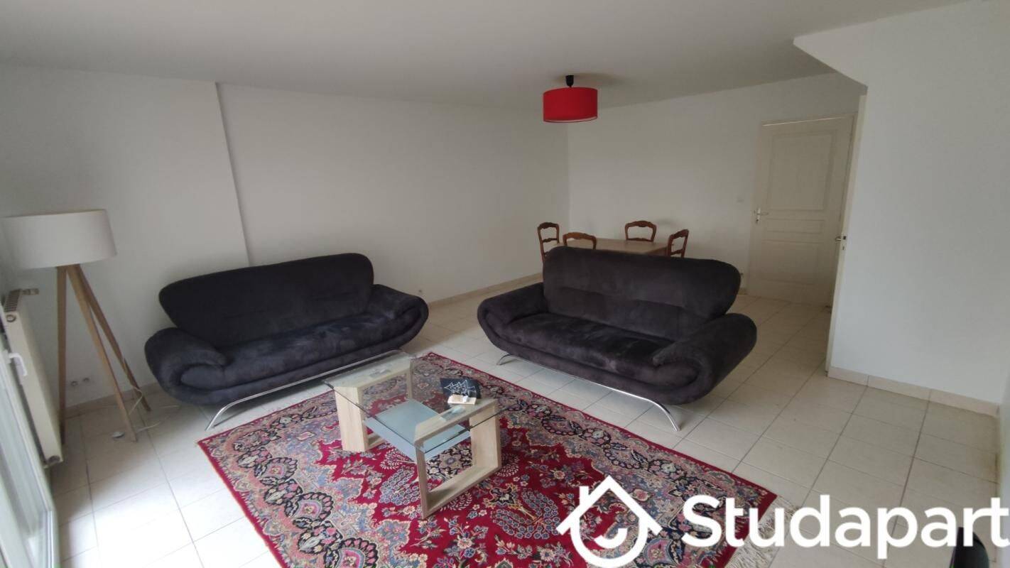 1 pièce 12 m² · à Angers · 12 m² · 560 €