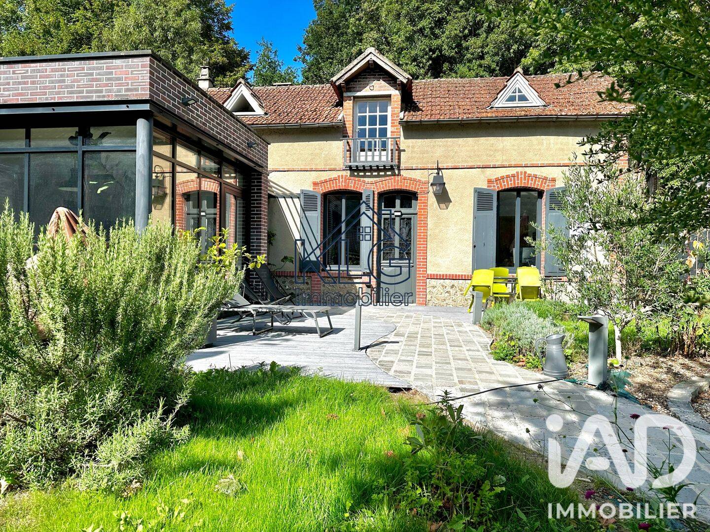 Maison 6 pièces 171 m² · à Jouy · 171 m² · 469 000 €