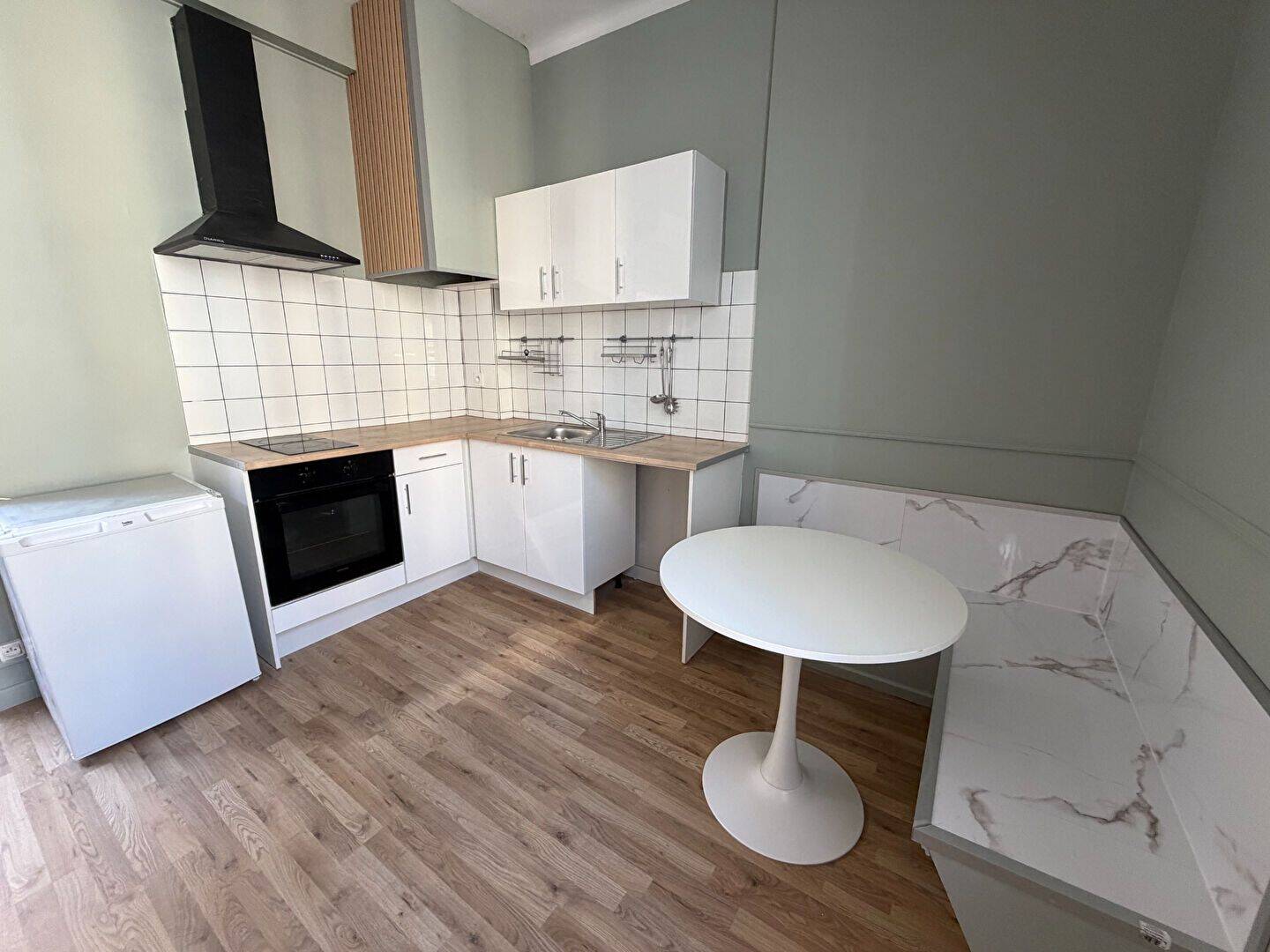 Appartement 1 pièce 25 m² · à Nîmes · 25,3 m² · 490 €/mois