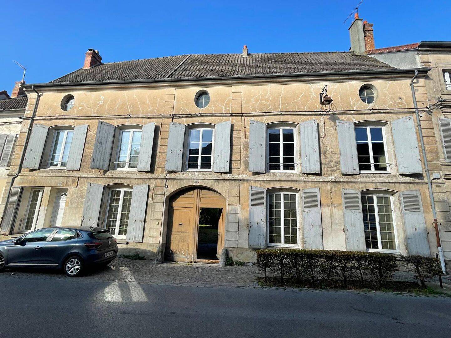 Maison 13 pièces 317 m² · à Saâcy-sur-Marne · 317 m² · 268 000 €