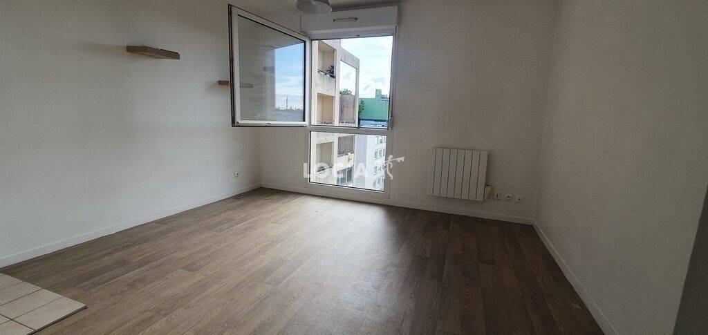 Location Studio 20 m² à Dijon 460 ¤ CC /mois — 1