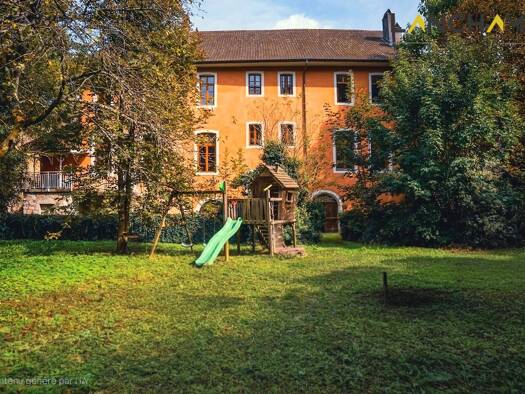 Villa à vendre 1 999 000 € 17 pièces 6 chambres 520,8 m² 2 359 m² de terrain Seyssel 01420