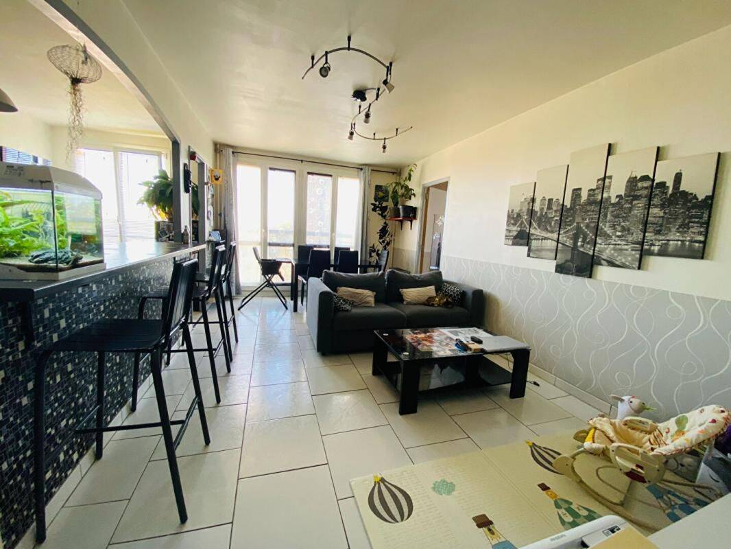 Appartement 3 pièces 65 m² · à Rouen · 65 m² · 66 000 €