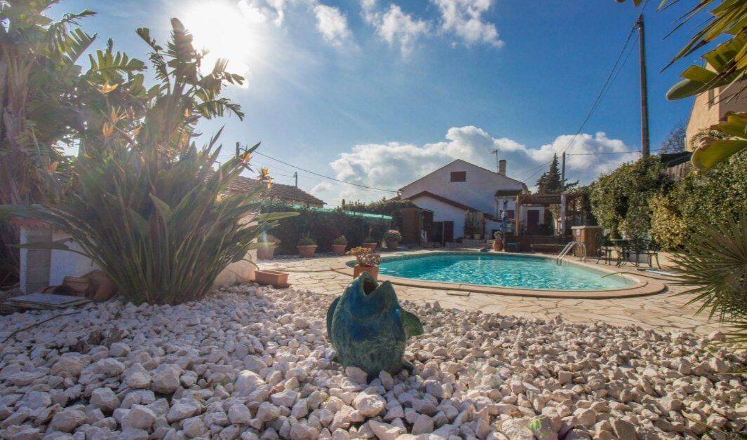 Maison 4 pièces 90 m² · à Six-Fours-les-Plages · 90 m² · 595 000 €
