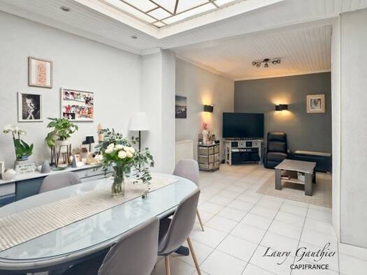 Maison de ville à vendre 239 500 € 5 pièces 3 chambres 105 m² 332 m² de terrain Rive Gauche Quesnoy-sur-Deûle 59890
