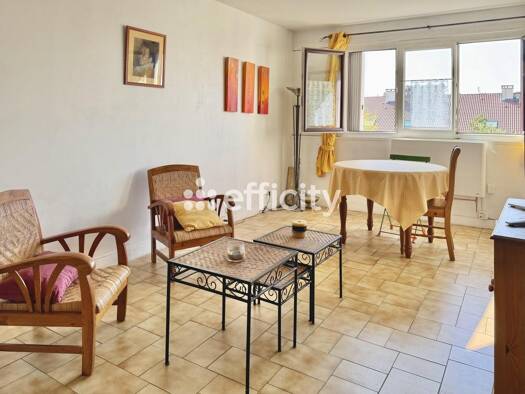 Appartement à vendre 159 000 € 3 pièces 2 chambres 64 m² 3ème étage Rubis Longjumeau 91160