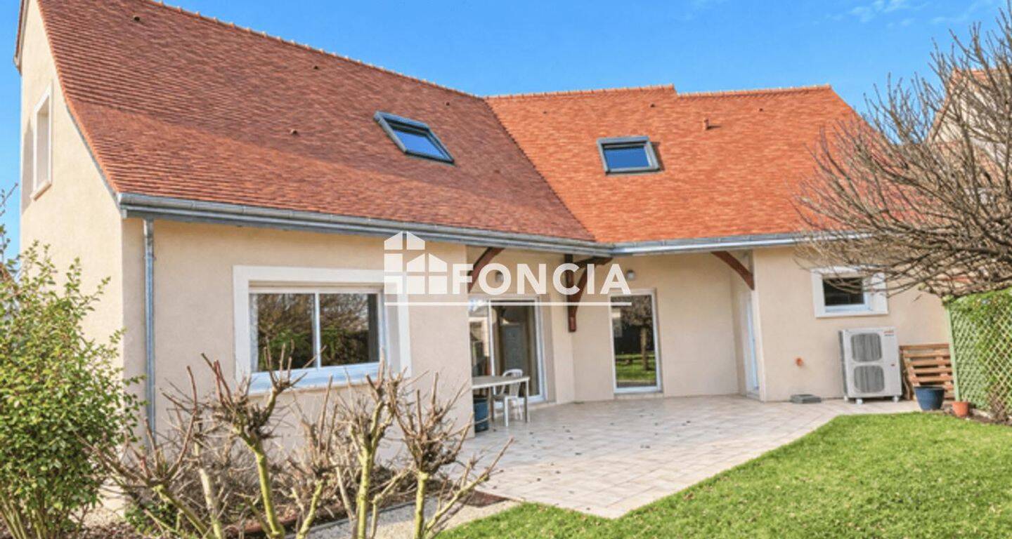 Maison 9 pièces 200 m² · à Ruaudin · 200 m² · 412 000 €