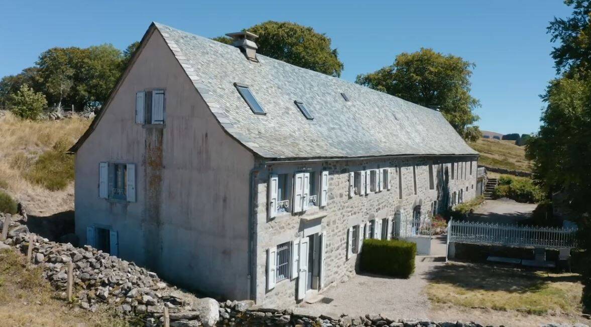 Maison 20 pièces 512 m² · à Laguiole · 512 m² · 495 000 €