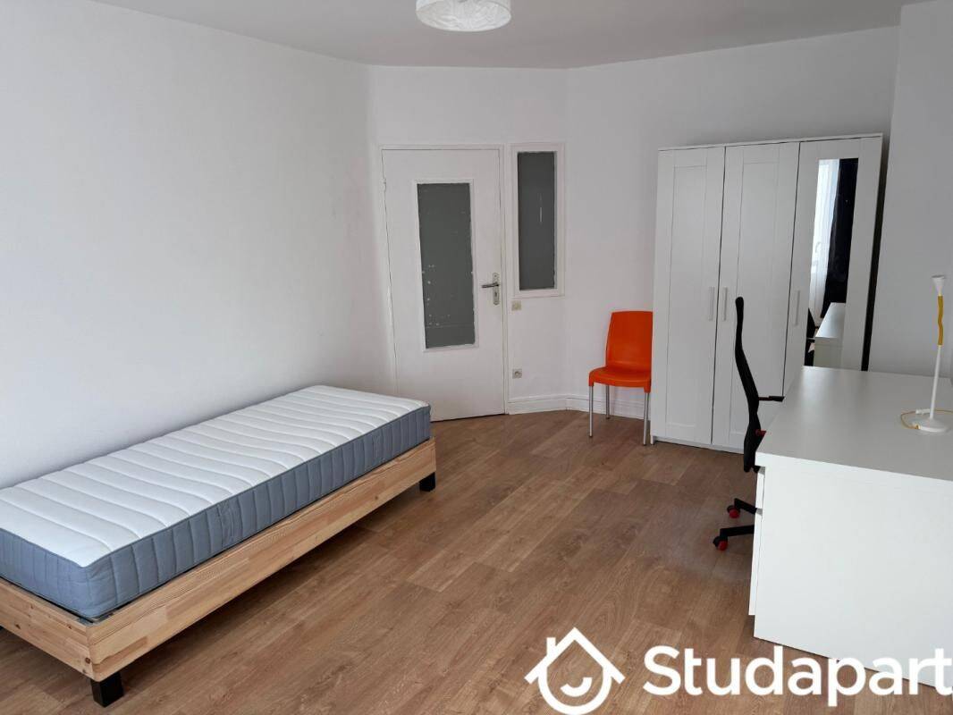 1 pièce 10 m² · à Metz · 10 m² · 450 €/mois
