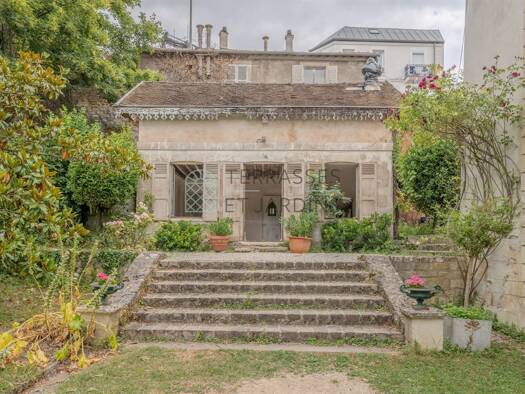 Maison à vendre 646 000 € 4 pièces 3 chambres 74 m² Danton-Gabriel Peri Sèvres 92310