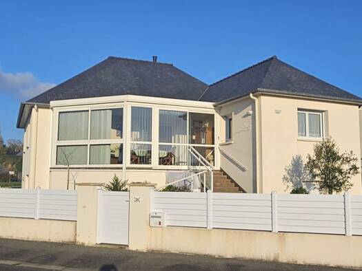 Maison à vendre 243 900 € 5 pièces 3 chambres 149 m² 546 m² de terrain Callac 22160