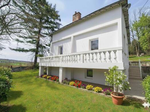 Maison à vendre 220 000 € 6 pièces 4 chambres 180 m² 5 010 m² de terrain Aubiat 63260