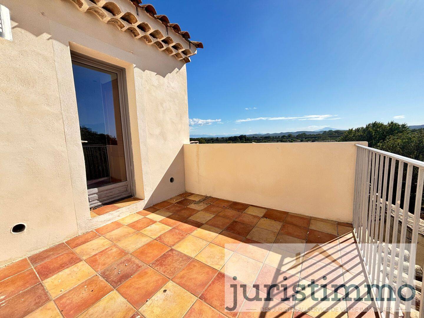 Appartement 2 pièces 58 m² · à Pont-Saint-Esprit · 58 m² · 70 000 €