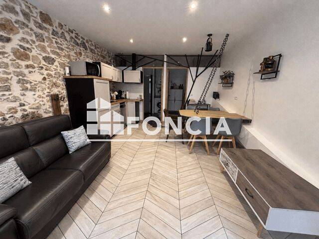 Appartement 1 pièce 30 m² · à Hyères · 30,3 m² · 660 €/mois