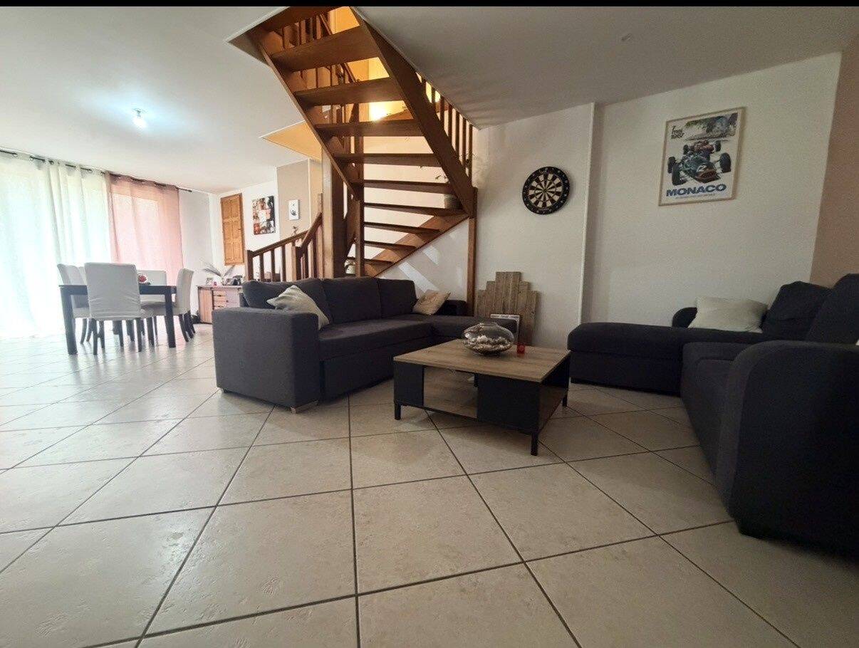 Maison 7 pièces 135 m² · à Pouilly-en-Auxois · 135,4 m² · 215 000 €
