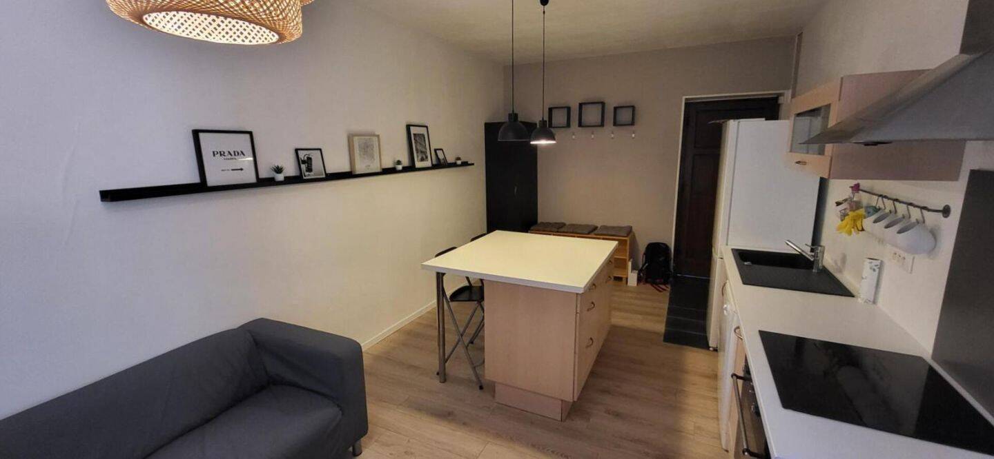 Appartement 2 pièces 36 m² · à Lyon 8ème Arrondissement · 36 m² · 711 €