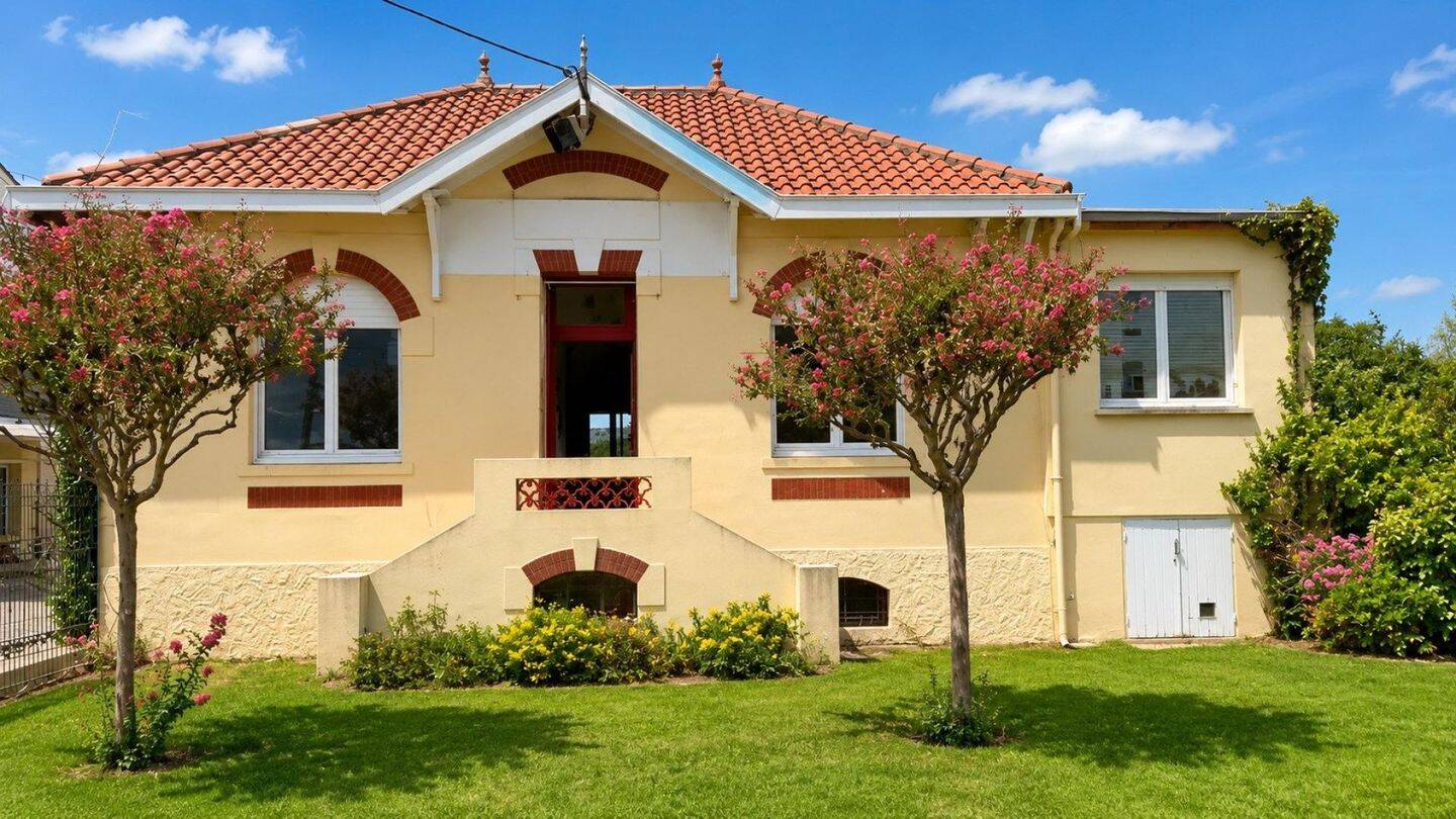 Maison 10 pièces 180 m² · à Bègles · 180 m² · 470 000 €