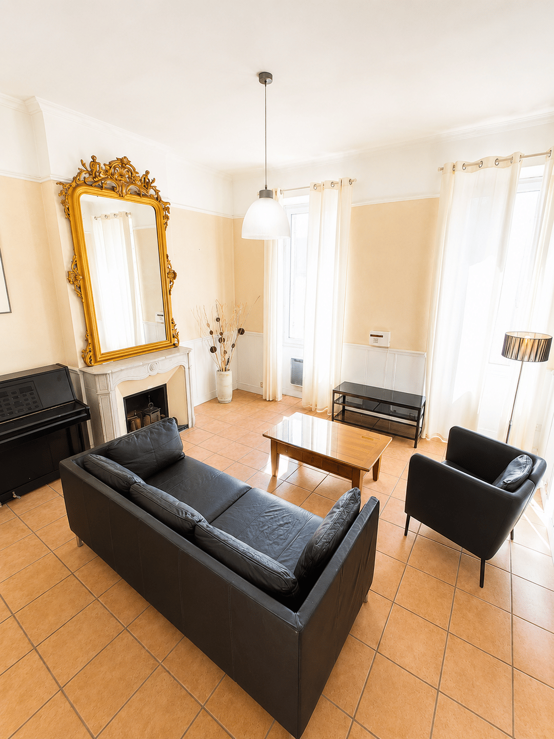 Appartement 5 pièces 100 m² · à Marseille 6ème Arrondissement · 100 m² · 380 000 €