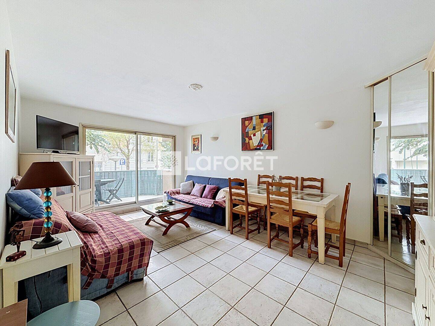 Appartement 2 pièces 48 m² · à Courbevoie · 48,1 m² · 1 400 €