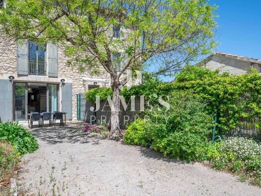 Maison à vendre 430 000 € 4 pièces 3 chambres 95 m² 100 m² de terrain Partie Nord Est Saint-Rémy-de-Provence 13210