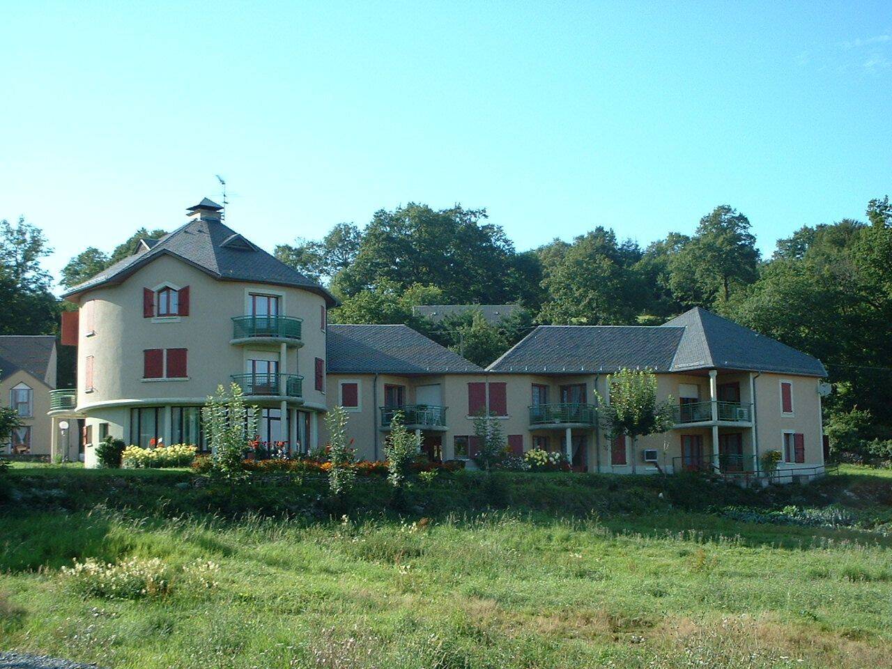 Appartement 2 pièces 46 m² · à Salles-Curan · 46,3 m² · 381 €/mois