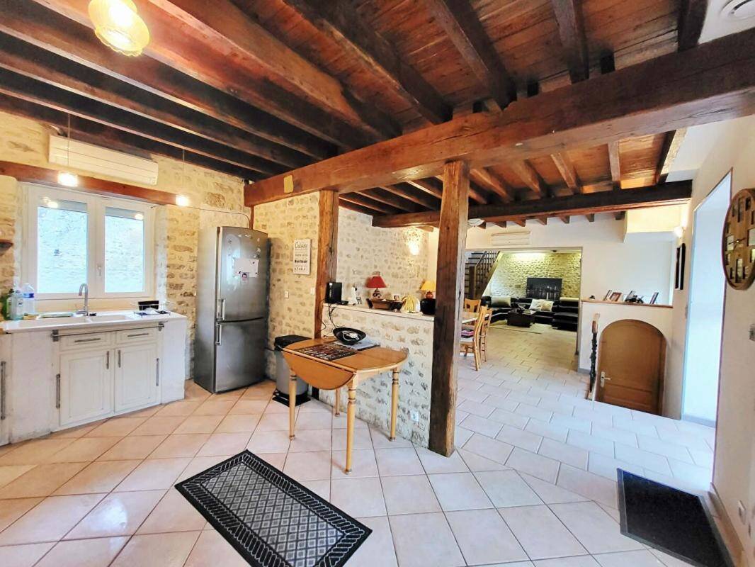 Maison 6 pièces 145 m² · à Étampes · 145 m² · 199 900 €