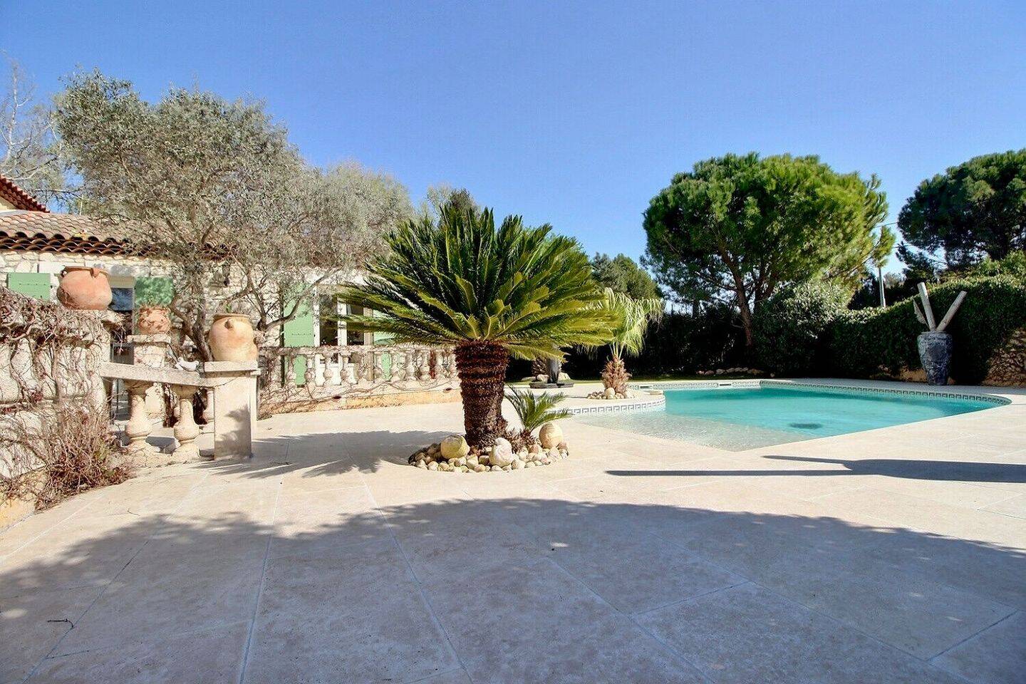 Maison 5 pièces 185 m² · à Marignane · 185,2 m² · 798 000 €