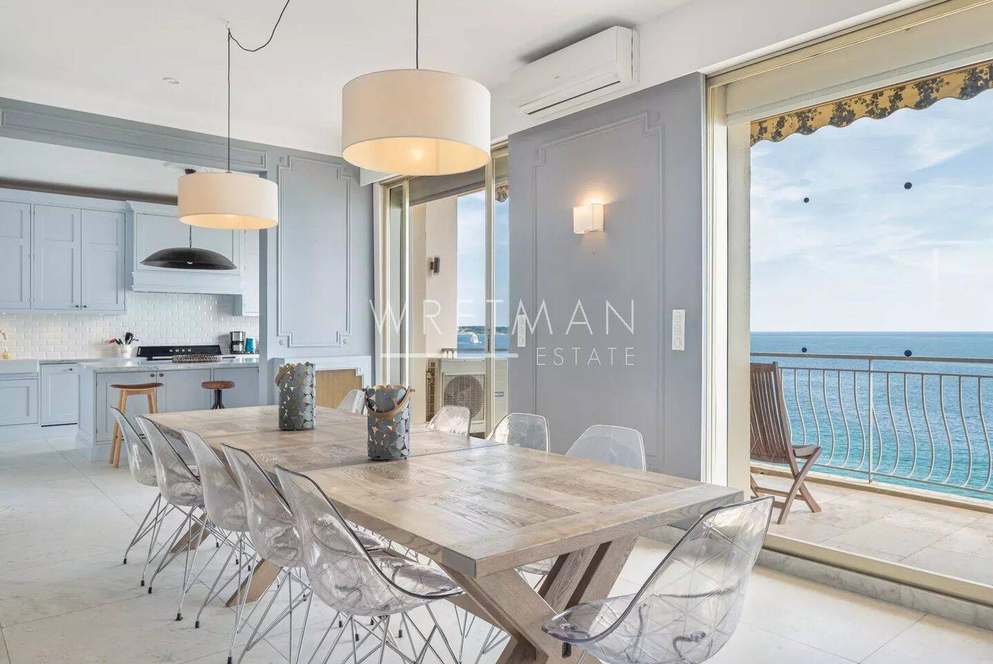 Appartement 7 pièces 186 m² · à Cannes · 185,5 m² · 3 800 000 €