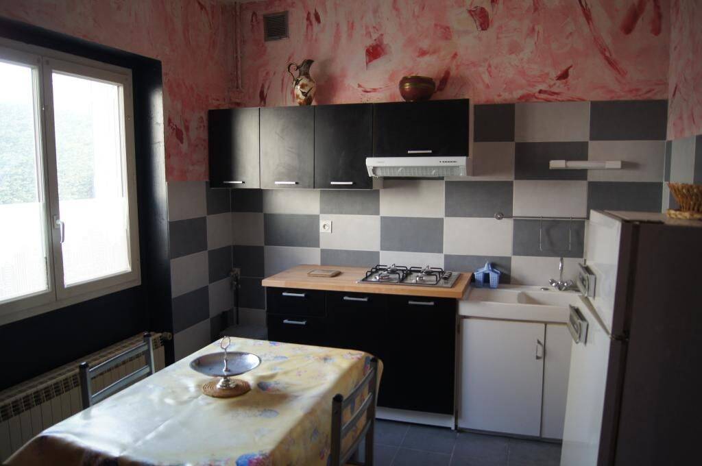 Appartement 2 pièces 45 m² · à Unieux · 45 m² · 410 €