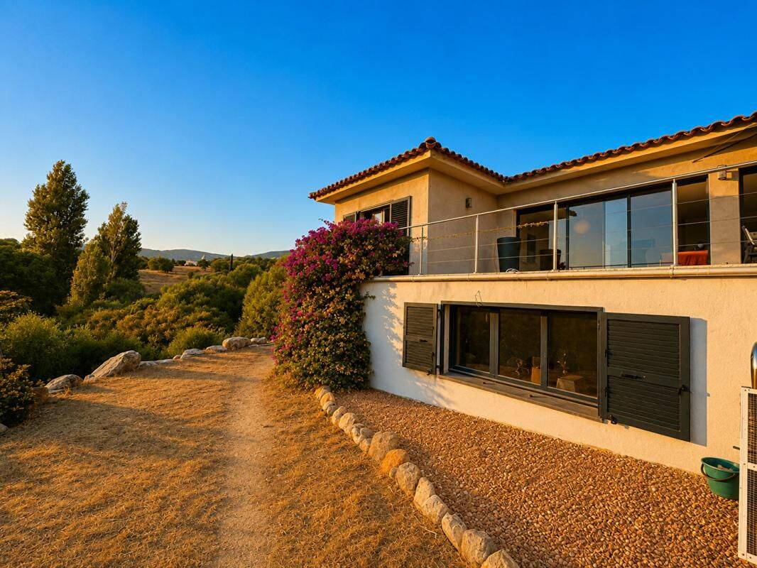 Maison 6 pièces 204 m² · à Figari · 204 m² · 650 000 €