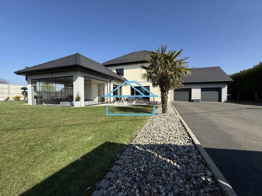 Maison à vendre 745 000 € 7 pièces 4 chambres 205 m² 1 000 m² de terrain Octeville-sur-Mer 76930