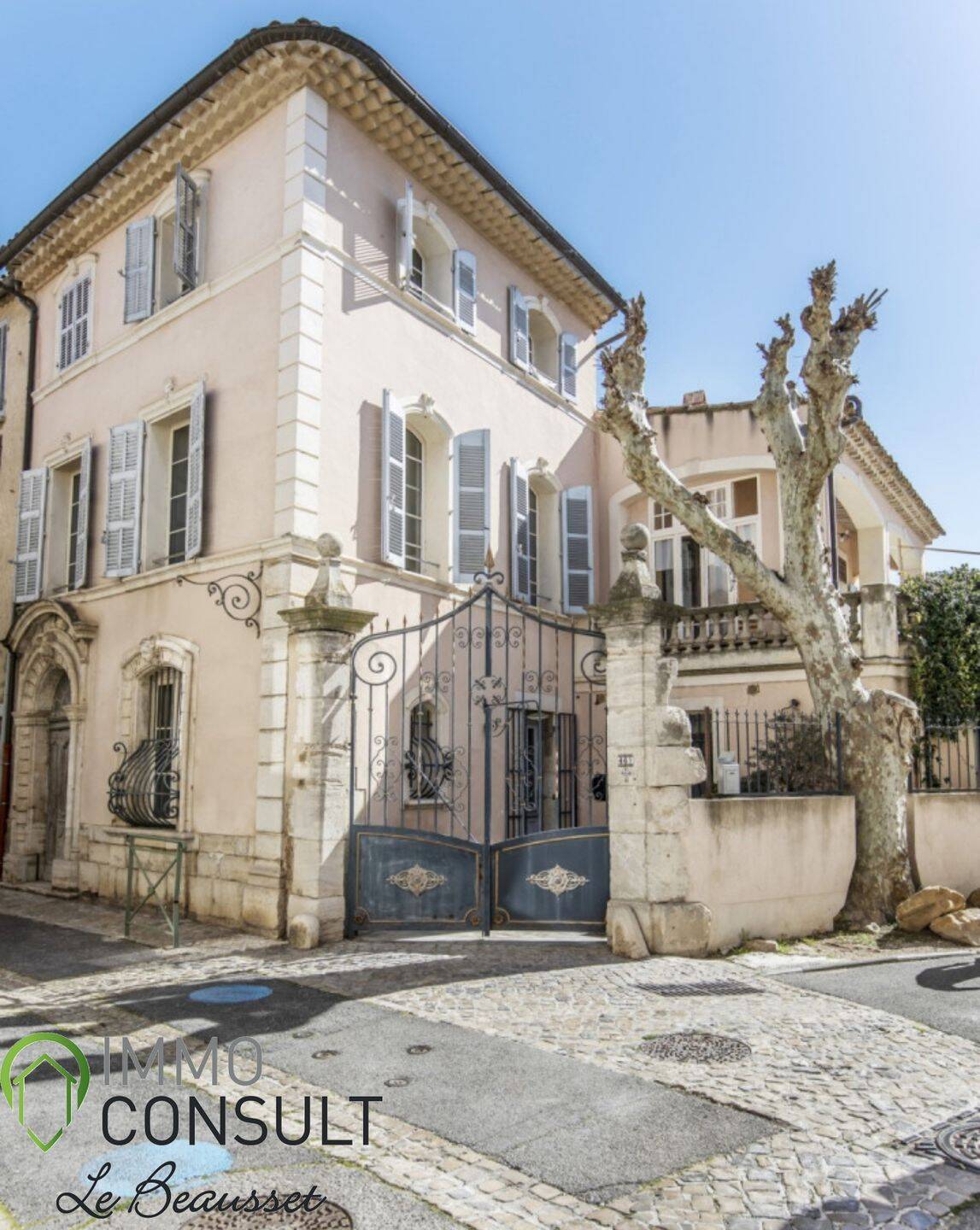 Maison 6 pièces 319 m² · à Le Beausset · 319 m² · 820 000 €