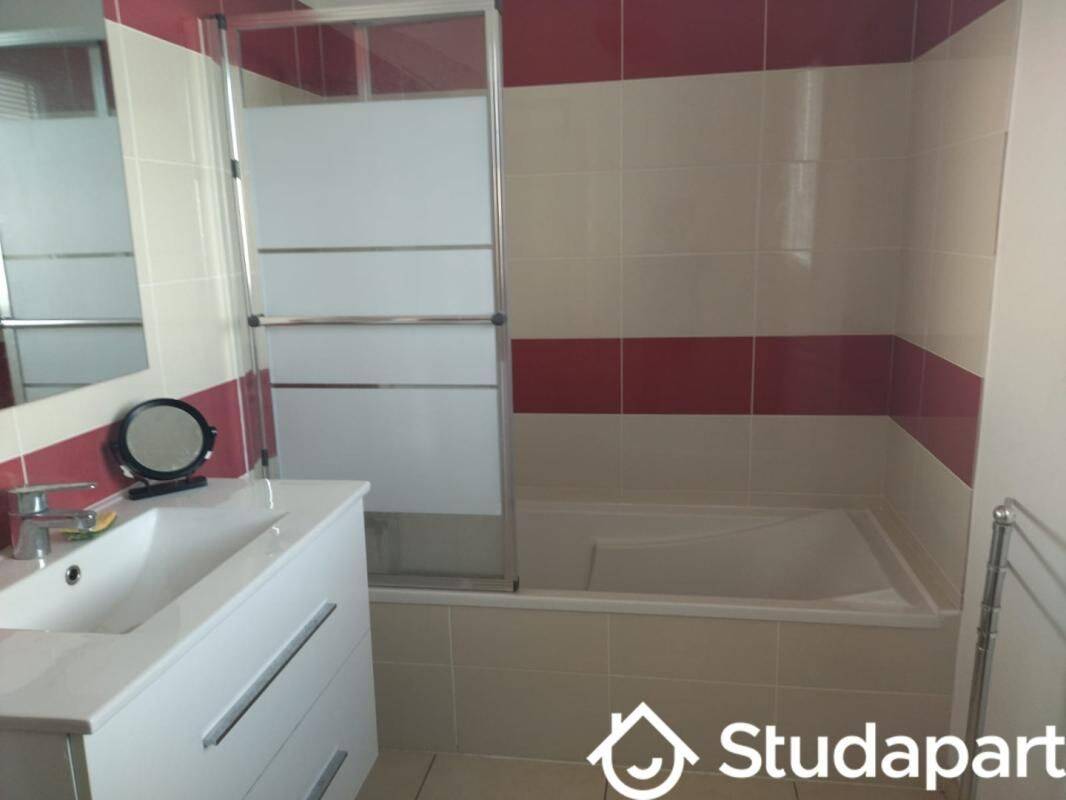 Appartement 1 pièce 13 m² · à Juvignac · 13 m² · 550 €/mois