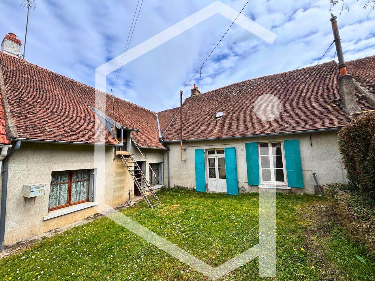 Maison 5 pièces 117 m² · à Cosne-Cours-sur-Loire · 117 m² · 60 000 €