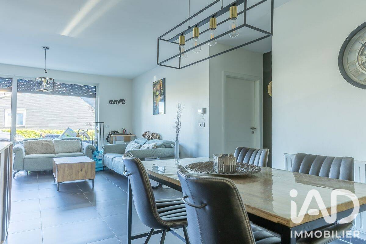 Appartement 3 pièces 80 m² · à Cosnes-Et-Romain · 80 m² · 275 000 €