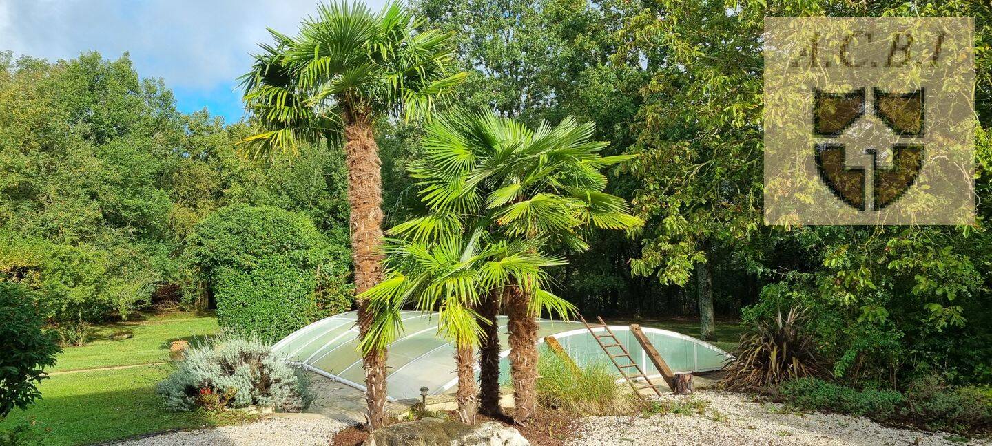Maison 9 pièces 277 m² · à Vendôme · 277 m² · 449 900 €