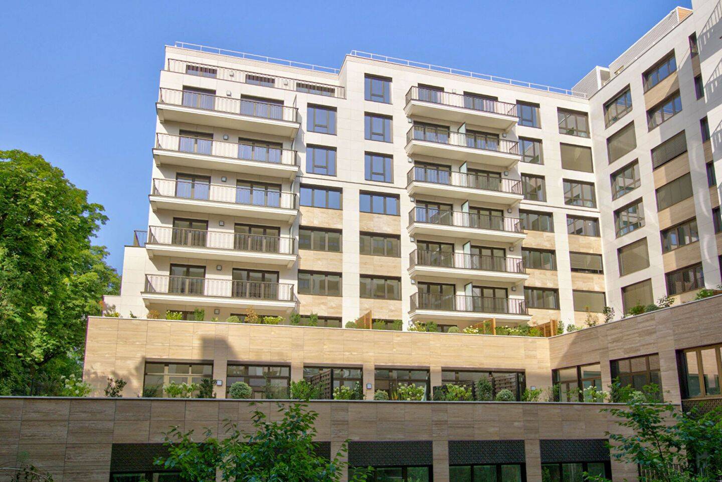 Appartement 3 pièces 68 m² · à Neuilly-sur-Seine · 67,8 m² · 3 092 €/mois