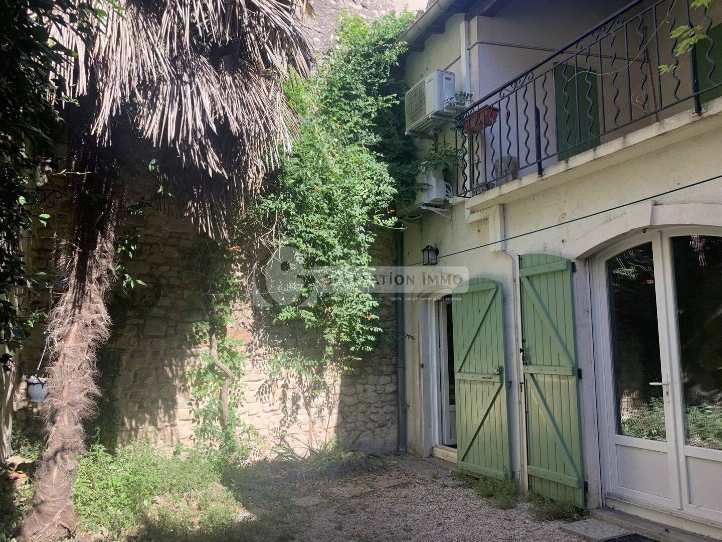 Maison 6 pièces 160 m² · à Arles · 160 m² · 480 000 €