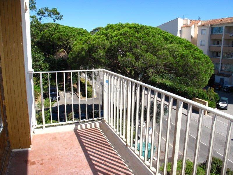 Appartement 2 pièces 47 m² · à Saint-Raphaël · 47 m² · 728 €