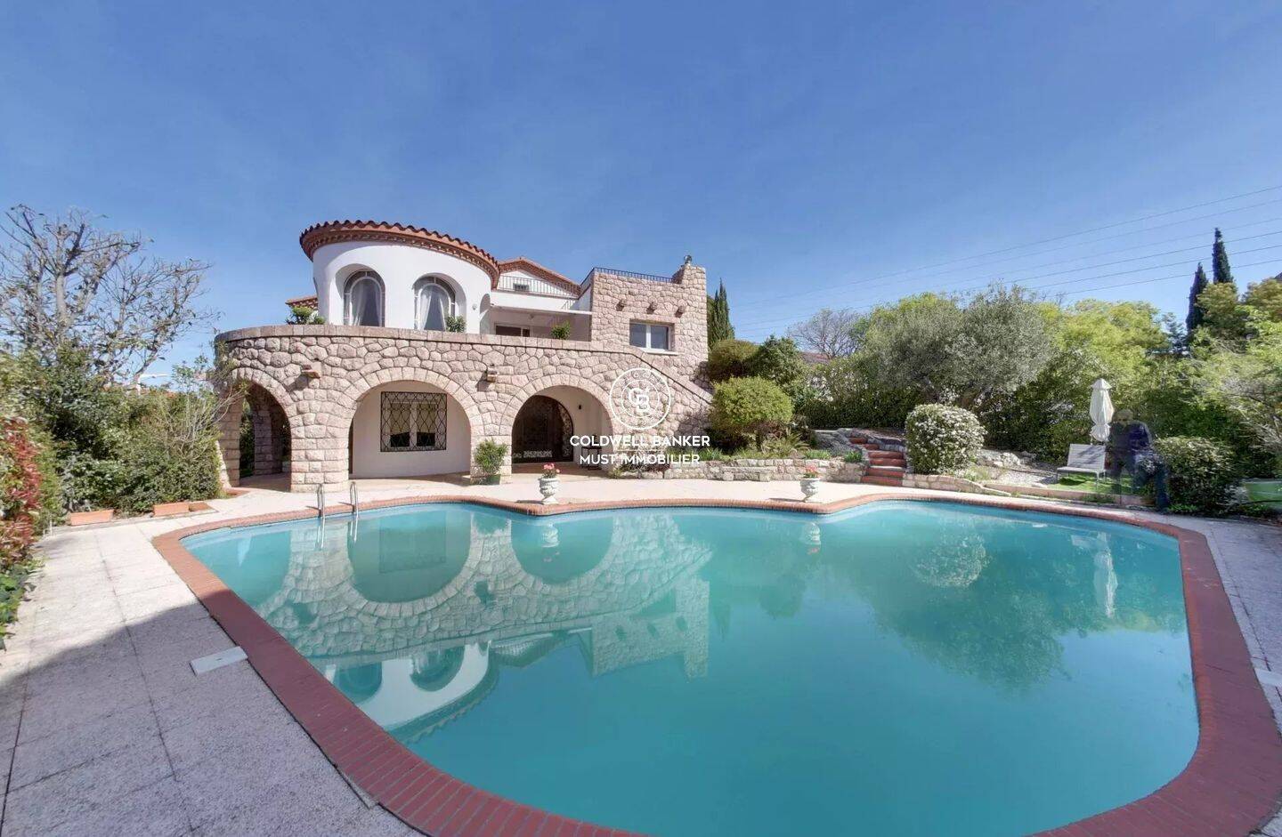 Maison 5 pièces 230 m² · à Perpignan · 230 m² · 650 000 €