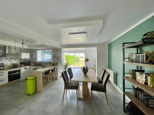 Maison à louer 1 100 € 4 pièces 3 chambres 88 m² 100 m² de terrain Saint-Étienne-au-Mont 62360