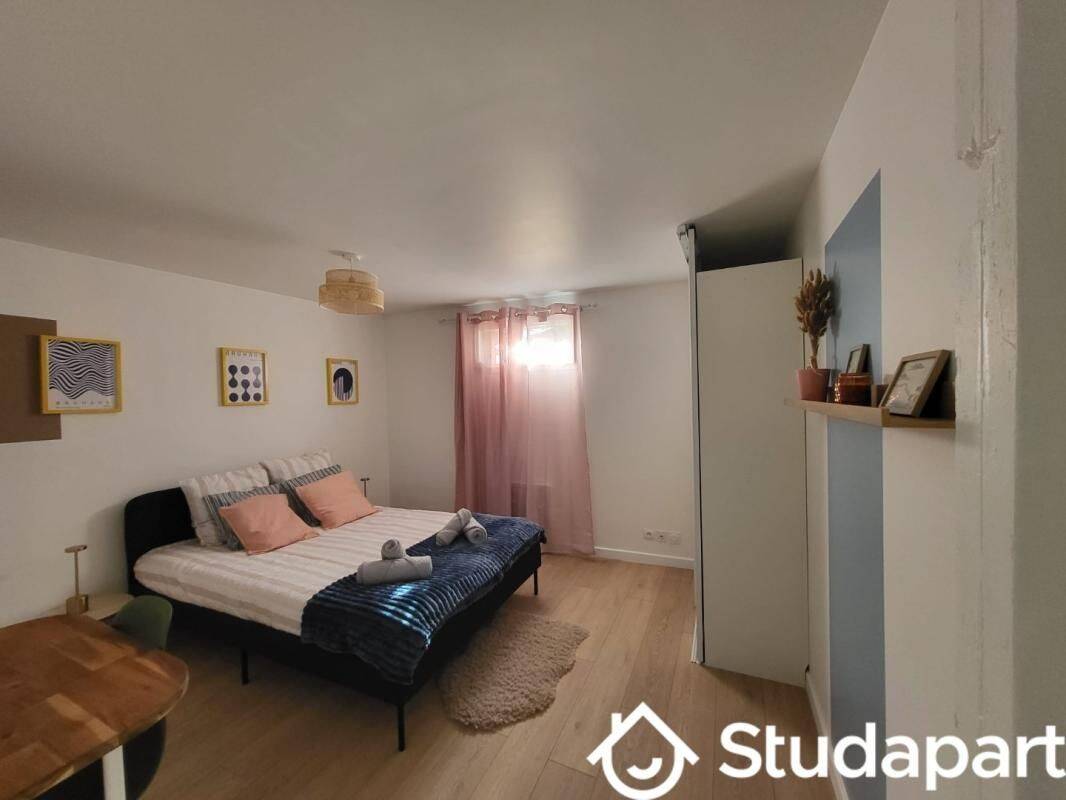 1 pièce 12 m² · à Bernay · 12 m² · 366 €