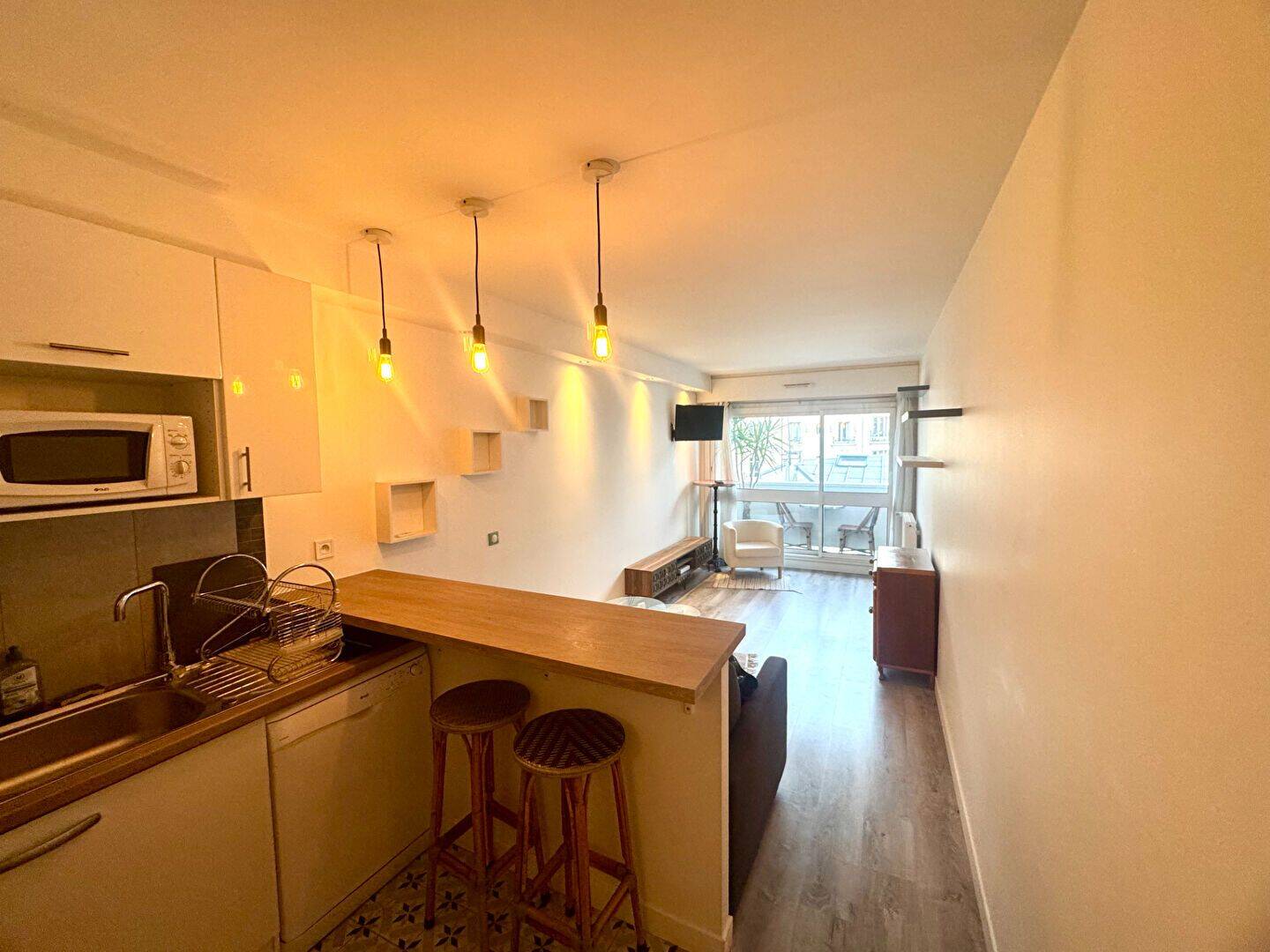 Appartement 1 pièce 26 m² · à Paris 18ème Arrondissement · 26 m² · 1 100 €/mois
