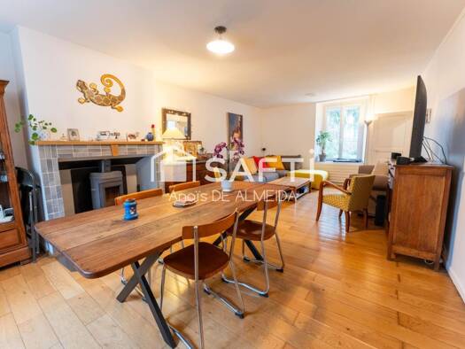 Maison à vendre 248 000 € 4 pièces 3 chambres 135 m² 555 m² de terrain Coulonges-Cohan 02130