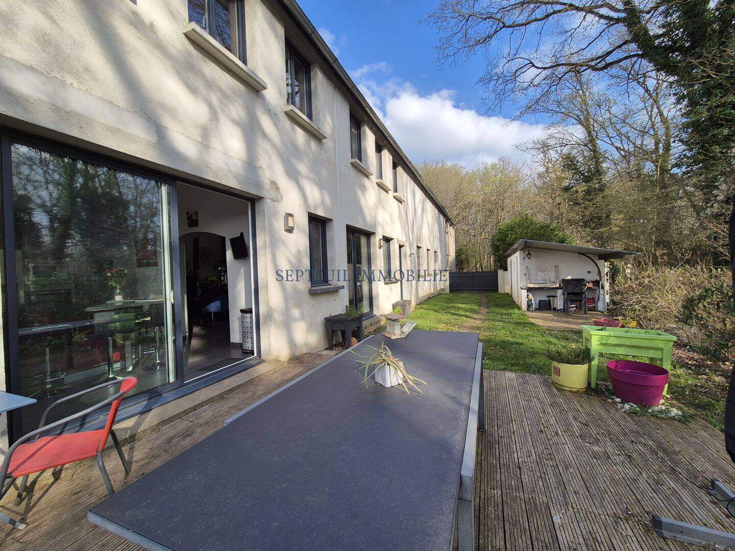 Maison 7 pièces 269 m² · à Septeuil · 269 m² · 549 000 €