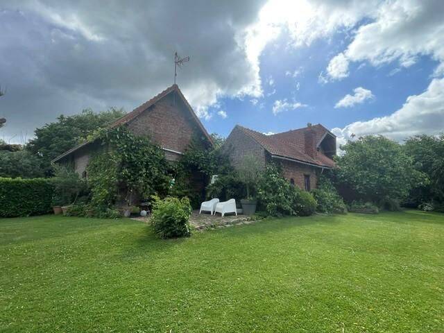 Maison 8 pièces 241 m² · à Erquinghem-Lys · 241 m² · 850 000 €