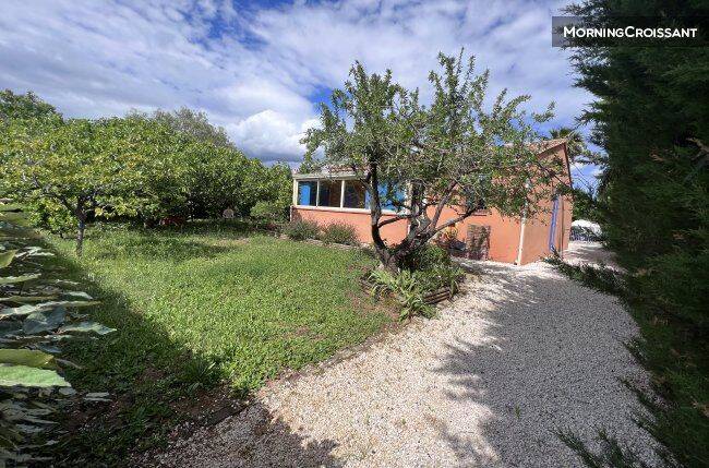 Maison 3 pièces 100 m² · à La Londe-les-Maures · 100 m² · 2 700 €
