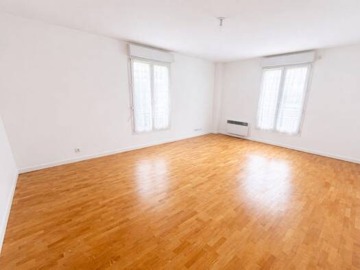 Appartement à vendre 345 000 € 3 pièces 2 chambres 63 m² RDC/3 Houilles 78800
