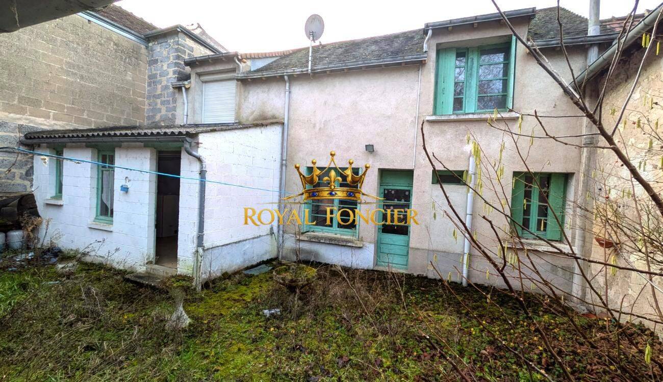 Maison 7 pièces 102 m² · à Yzeures-sur-Creuse · 102 m² · 45 000 €